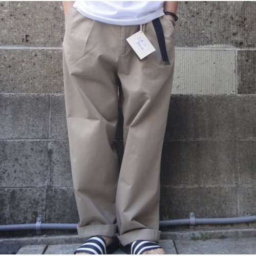 他の写真1: RICCARDO METHA (リカルドメッサ) ONE TUCK WIDE TROUSER カーキ