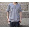 画像4: gicipi (ジチピ) V NECK POCKET T-Shirts グレー (4)