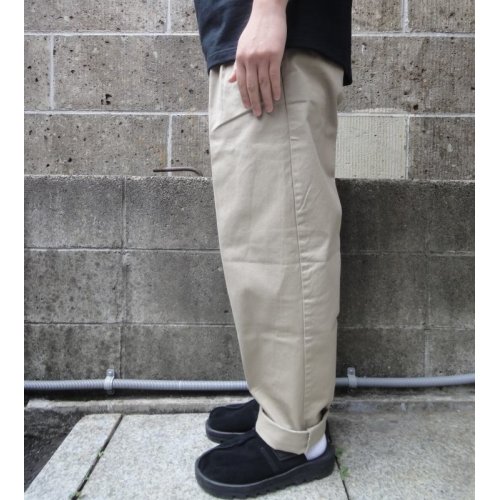 他の写真2: ”DEAD STOCK” (デッドストック) KHAKI JUNGLE (カーキジャングル) PLEATED KHAKI TROUSERS