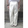 画像3: RICCARDO METHA (リカルドメッサ) 2TUCK BELTLESS TROUSERS オフホワイト (3)