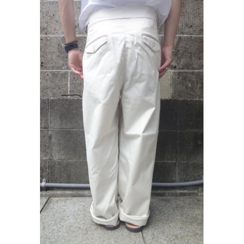 他の写真3: RICCARDO METHA (リカルドメッサ) 2TUCK BELTLESS TROUSERS オフホワイト