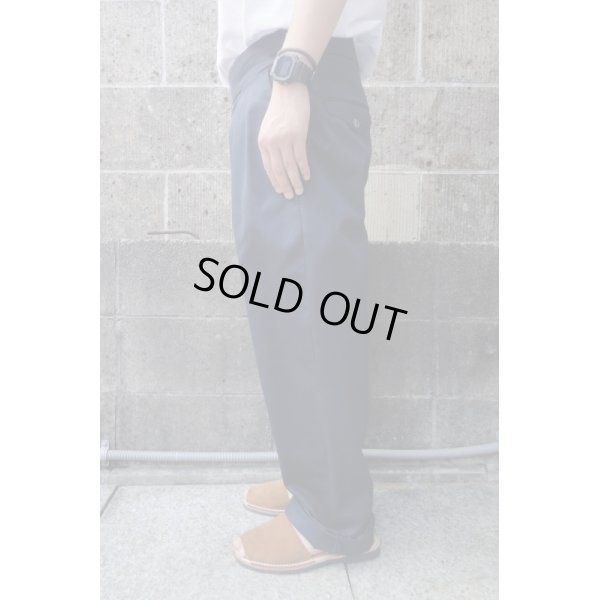 画像2: RICCARDO METHA (リカルドメッサ) 2TUCK BELTLESS TROUSERS  ネイビー