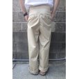 画像3: RICCARDO METHA (リカルドメッサ) 2TUCK BELTLESS TROUSERS カーキ (3)