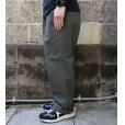 画像2: RICCARDO METHA (リカルドメッサ) 1TUCK WIDE TROUSERS オリーブ (2)