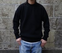 Jamieson’s (ジャミーソンズ) Plain Saddle Shoulder crew neck ブラック