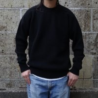 Jamieson’s (ジャミーソンズ) Plain Saddle Shoulder crew neck ブラック