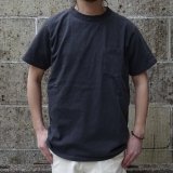 VELVASHEEN (ベルバシーン) 14/1 (PIGMENT) S/S C/N TEE W/PKT ブラック