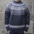 画像4: GUERNSEY WOOLLENS （ガンジーウーレンズ) ICELANDIC CREW NECK PULL OVER チャコール (4)