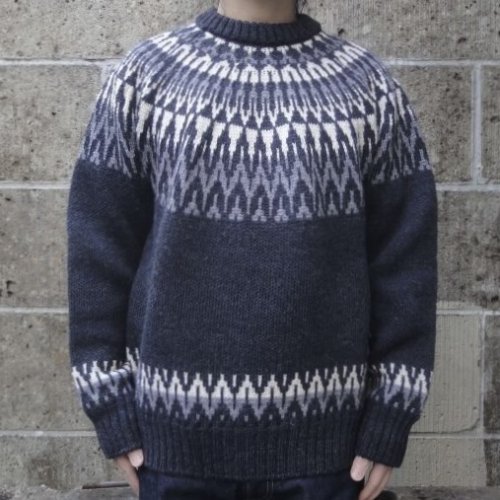 他の写真1: GUERNSEY WOOLLENS （ガンジーウーレンズ) ICELANDIC CREW NECK PULL OVER チャコール
