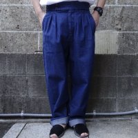 RICCARDO METHA (リカルドメッサ) 2TUCK BELTLESS TROUSERS デニム ウォッシュ