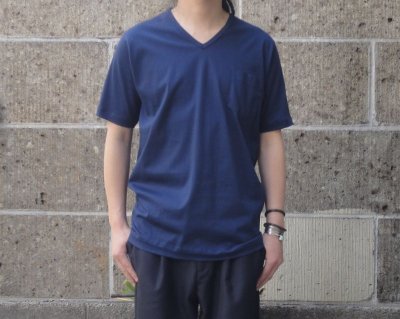 画像1: gicipi (ジチピ) V NECK POCKET T-Shirts ネイビー