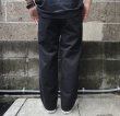 画像8: RICCARDO METHA (リカルドメッサ) ONE TUCK WIDE TROUSERS TWILL ブラック (8)