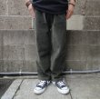 画像5: RICCARDO METHA (リカルドメッサ) 1TUCK WIDE TROUSERS コーデュロイ オリーブ (5)