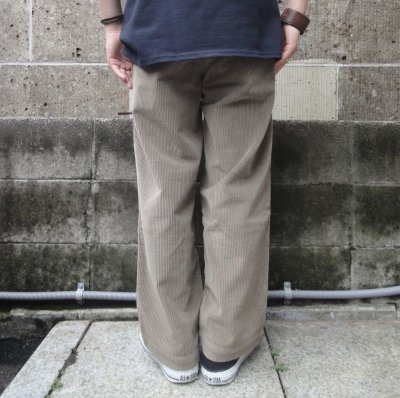 画像3: RICCARDO METHA (リカルドメッサ) 1TUCK WIDE TROUSERS コーデュロイ ベージュ