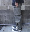 画像2: Deadstock (デッドストック) ドイツ軍 MOLESKIN CARGO PANTS オリーブ  (2)