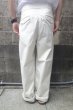 画像3: RICCARDO METHA (リカルドメッサ) 2TUCK BELTLESS TROUSERS オフホワイト (3)