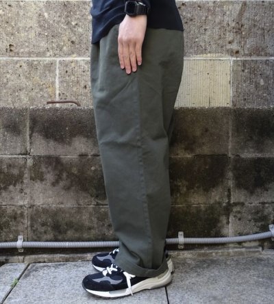 画像2: RICCARDO METHA (リカルドメッサ) 1TUCK WIDE TROUSERS オリーブ