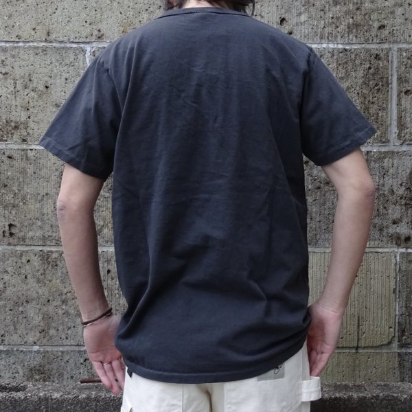 画像6: VELVASHEEN (ベルバシーン) 14/1 (PIGMENT) S/S C/N TEE W/PKT ブラック (6)