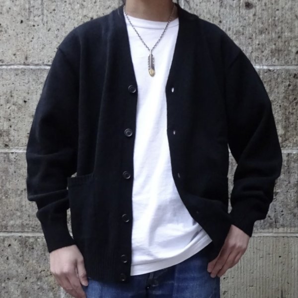 画像4: Mars Knitwear (マーズニットウェア) LAMBSWOOL V-NECK 2PKT CARDIGAN ブラック (4)